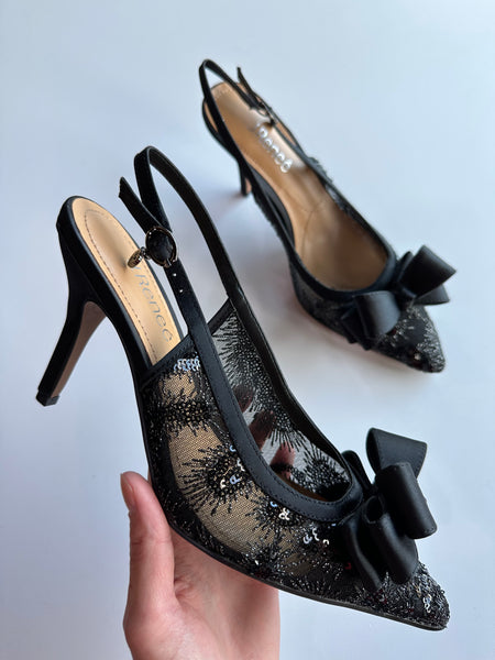 777B6BF6-7EBA-4B9A-AA13-