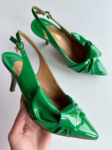 A979EF7A-7906-430E-A680-