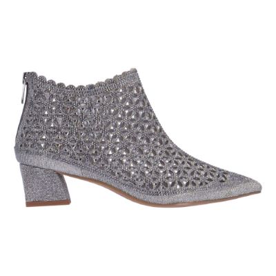 J. Renee Jacinta Pewter
