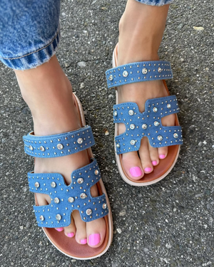 Adele Blue
