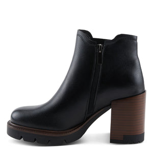 Patrizia by Spring Step Walkoff Black