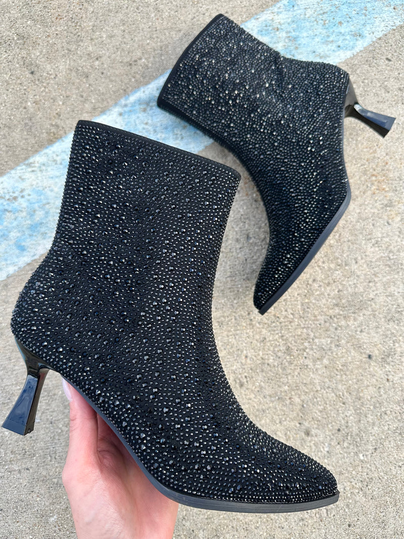 Summit 9 Black