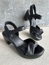 Patrizia by Spring Step Scasnee Black