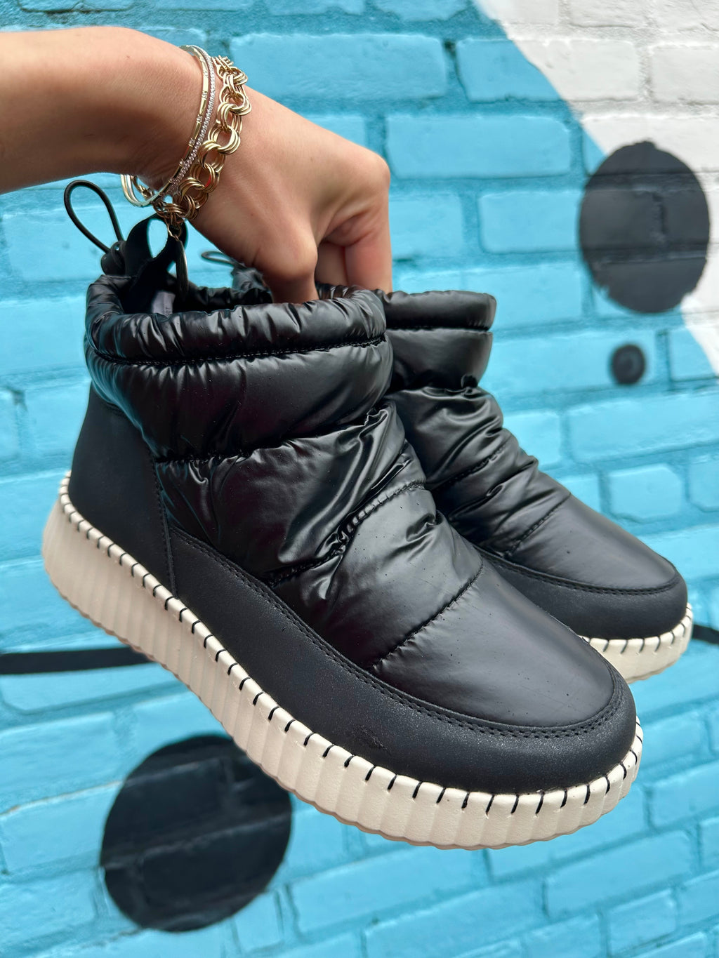 Patrizia by Spring Step Bestinsnow Black