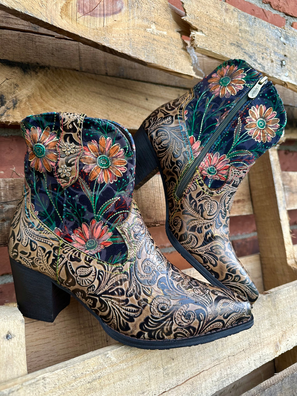 L'Artiste by Spring Step Brydie Olive Multi