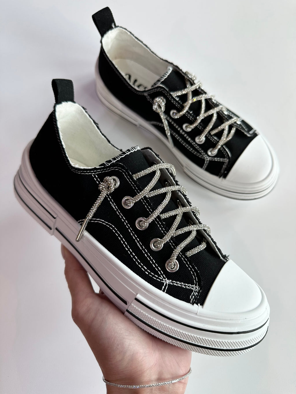 Very G Aman Black