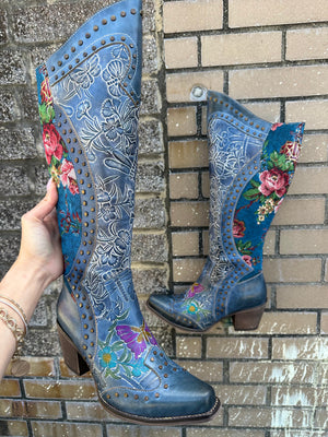 L'Artiste by Spring Step Mallore Blue