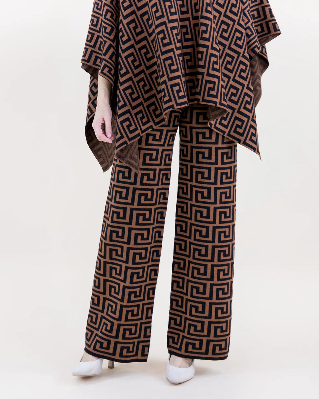 Shannon Cape Pant Set Black Camel
