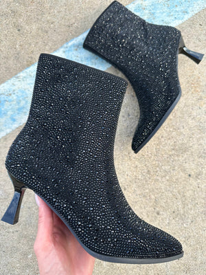 Summit 9 Black