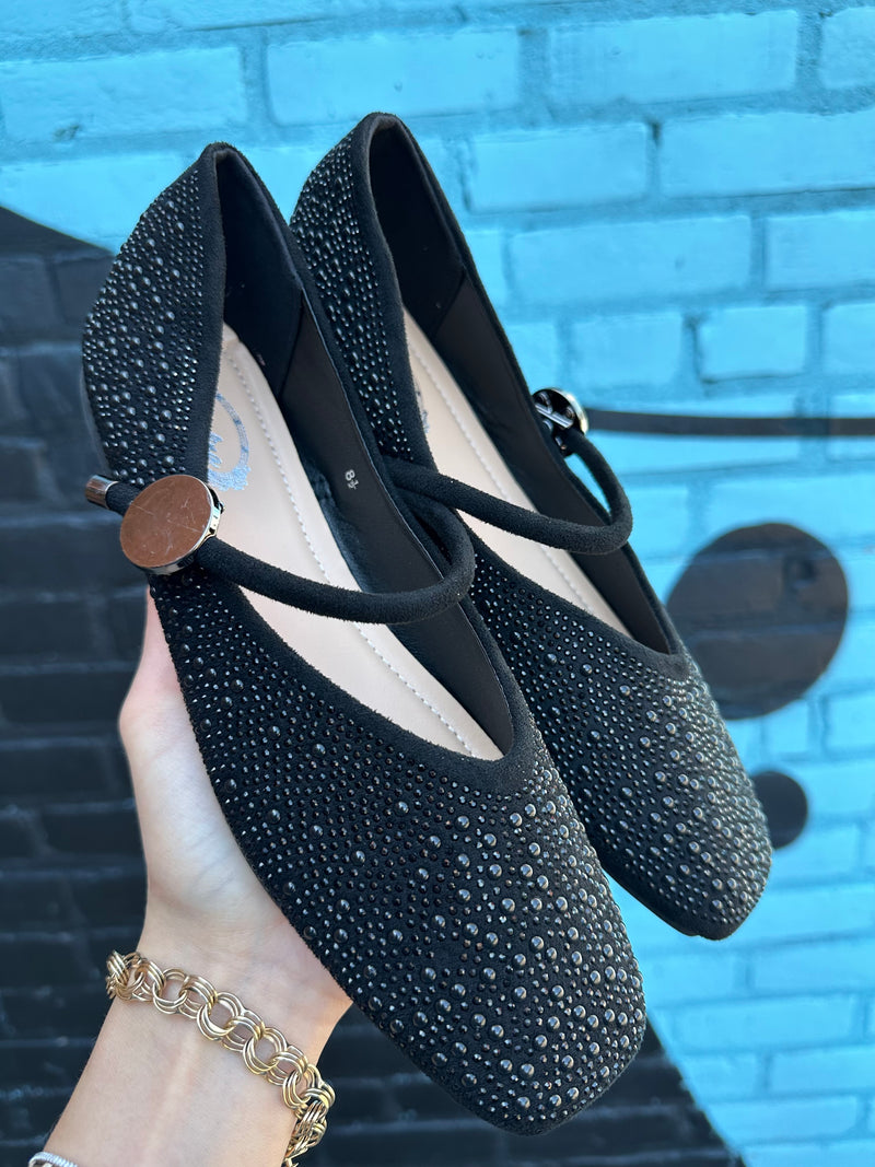 Mackenzie Flat Black