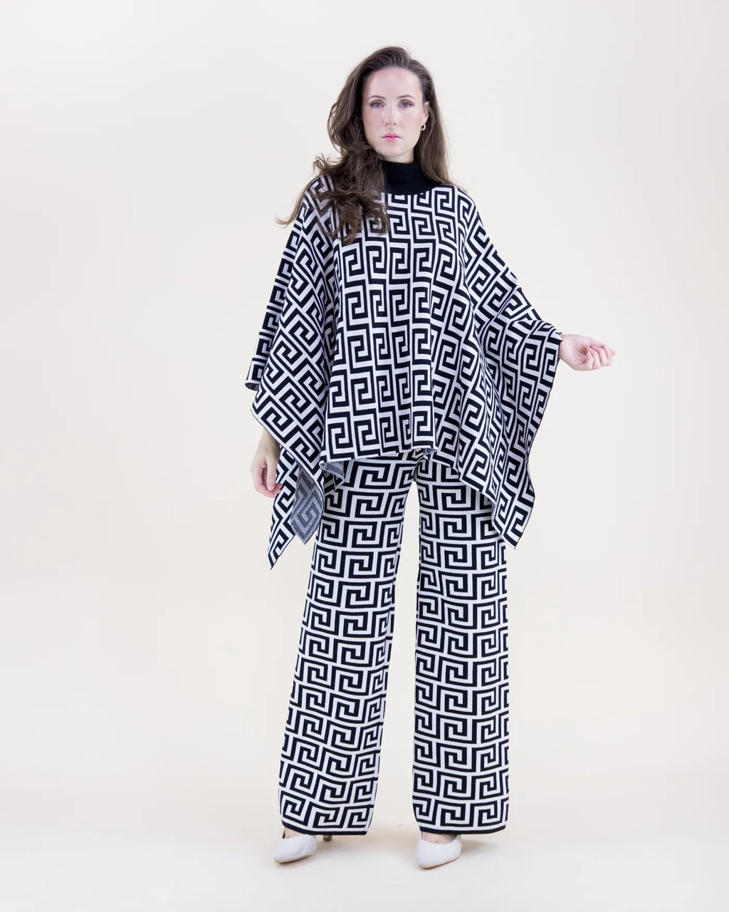 Shannon Cape Pant Set Black White