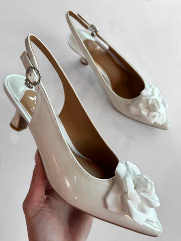 J. Renee Kendry White – Village Shoe Inn