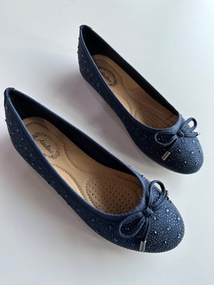Olivia Flat Navy