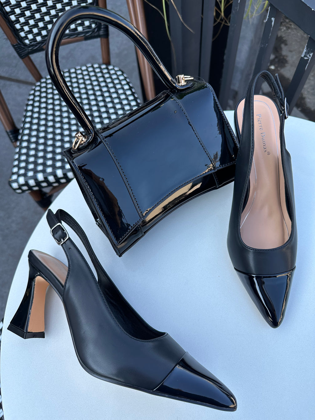 Doma Black
