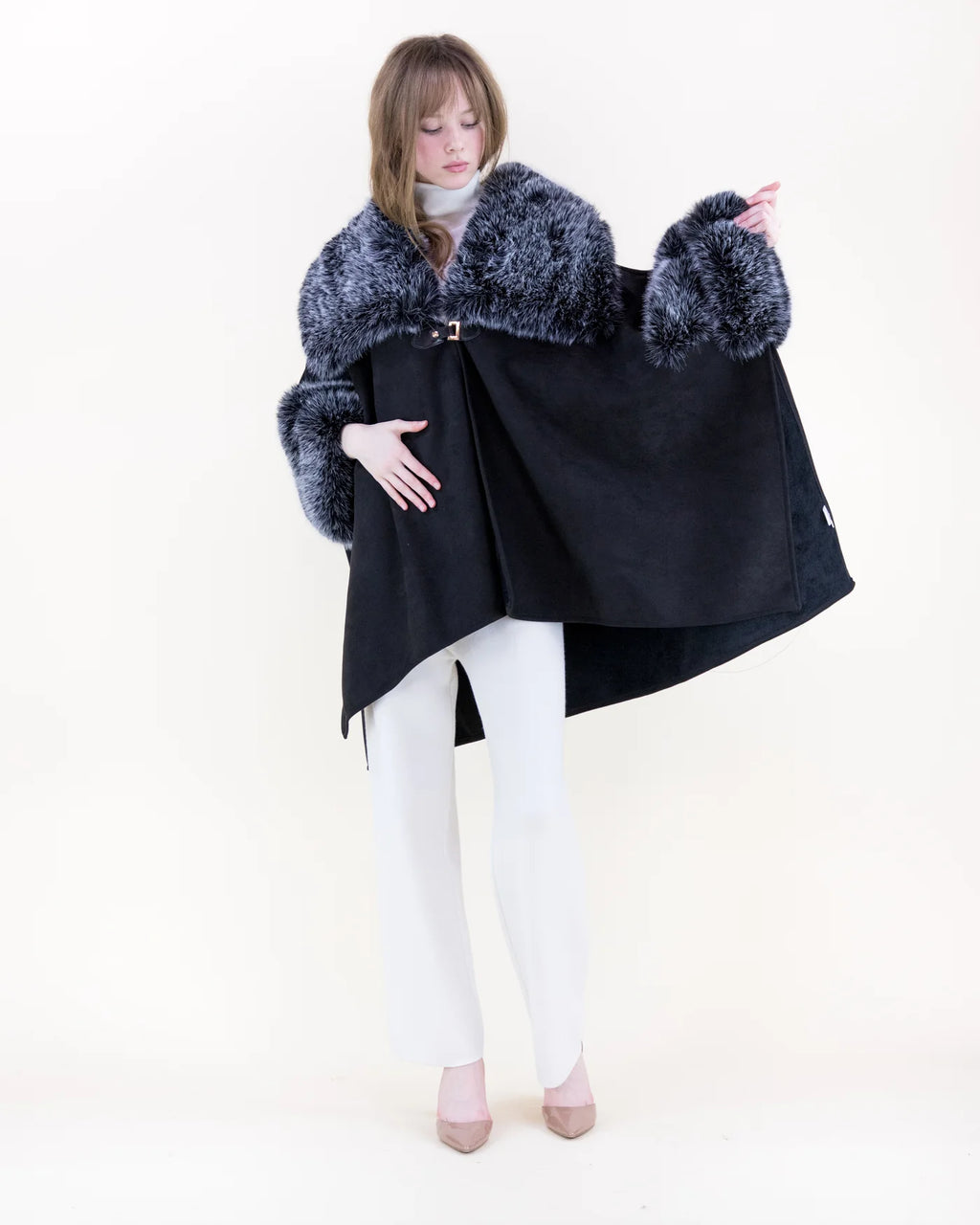 Amon Cape Black White
