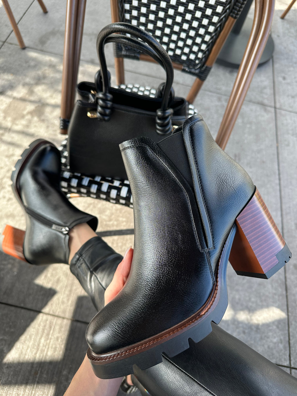 Patrizia by Spring Step Walkoff Black