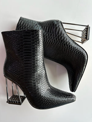 Ashley Kahen Glam Black