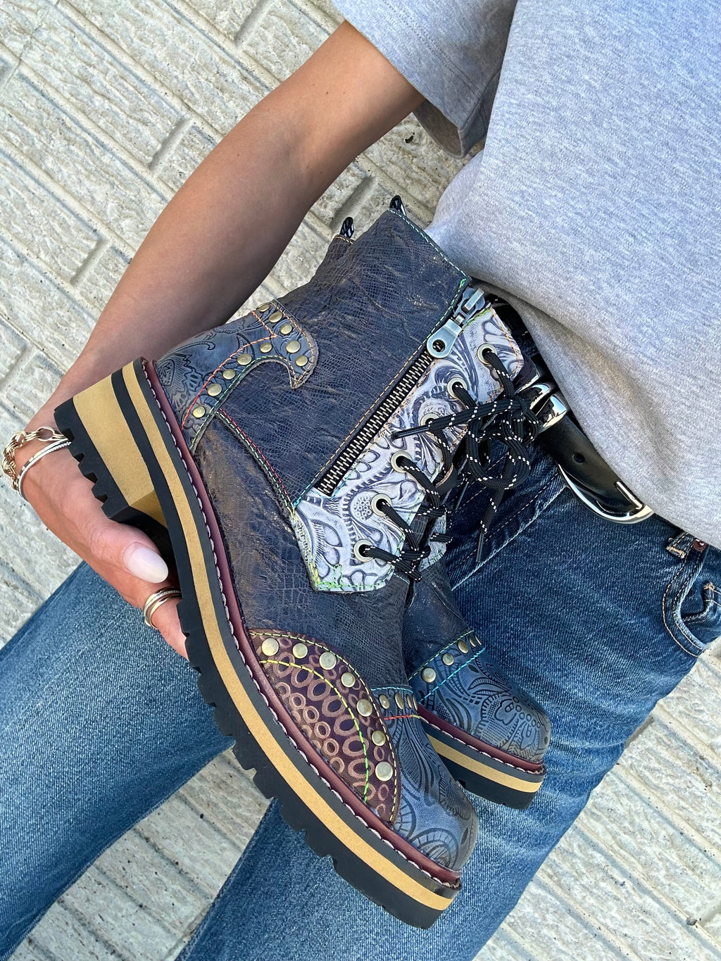 L'Artiste by Spring Step Rugup Slate Multi