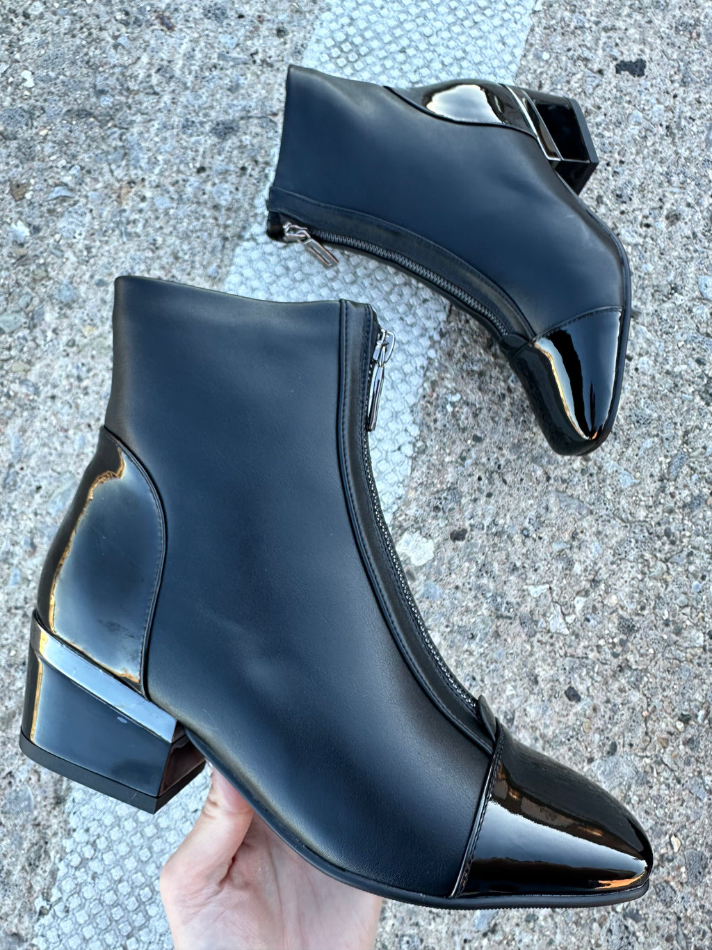Azura by Spring Step Mozza Black