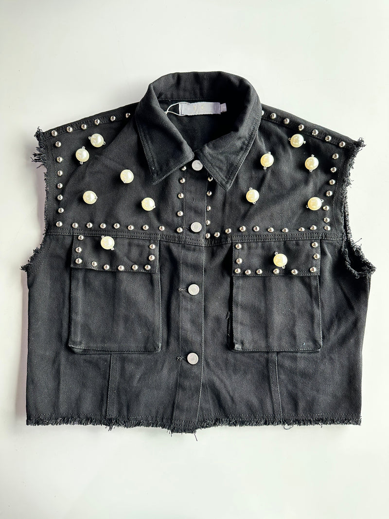 Nora Pearl Vest Black