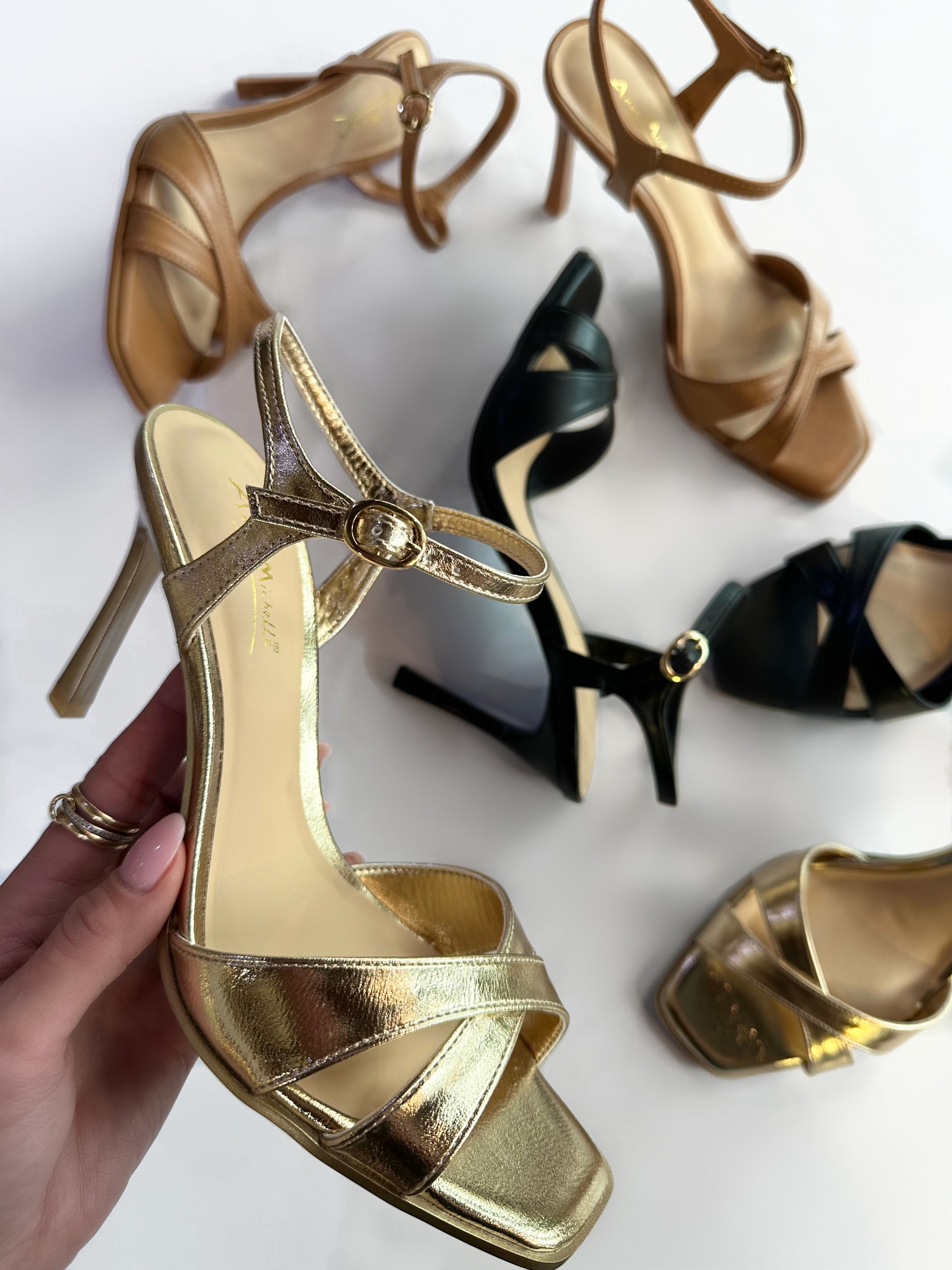 Push 03 Gold Village Shoe Inn Push 03 Gold Village Shoe Inn