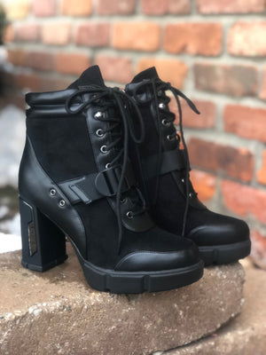 Aria Black