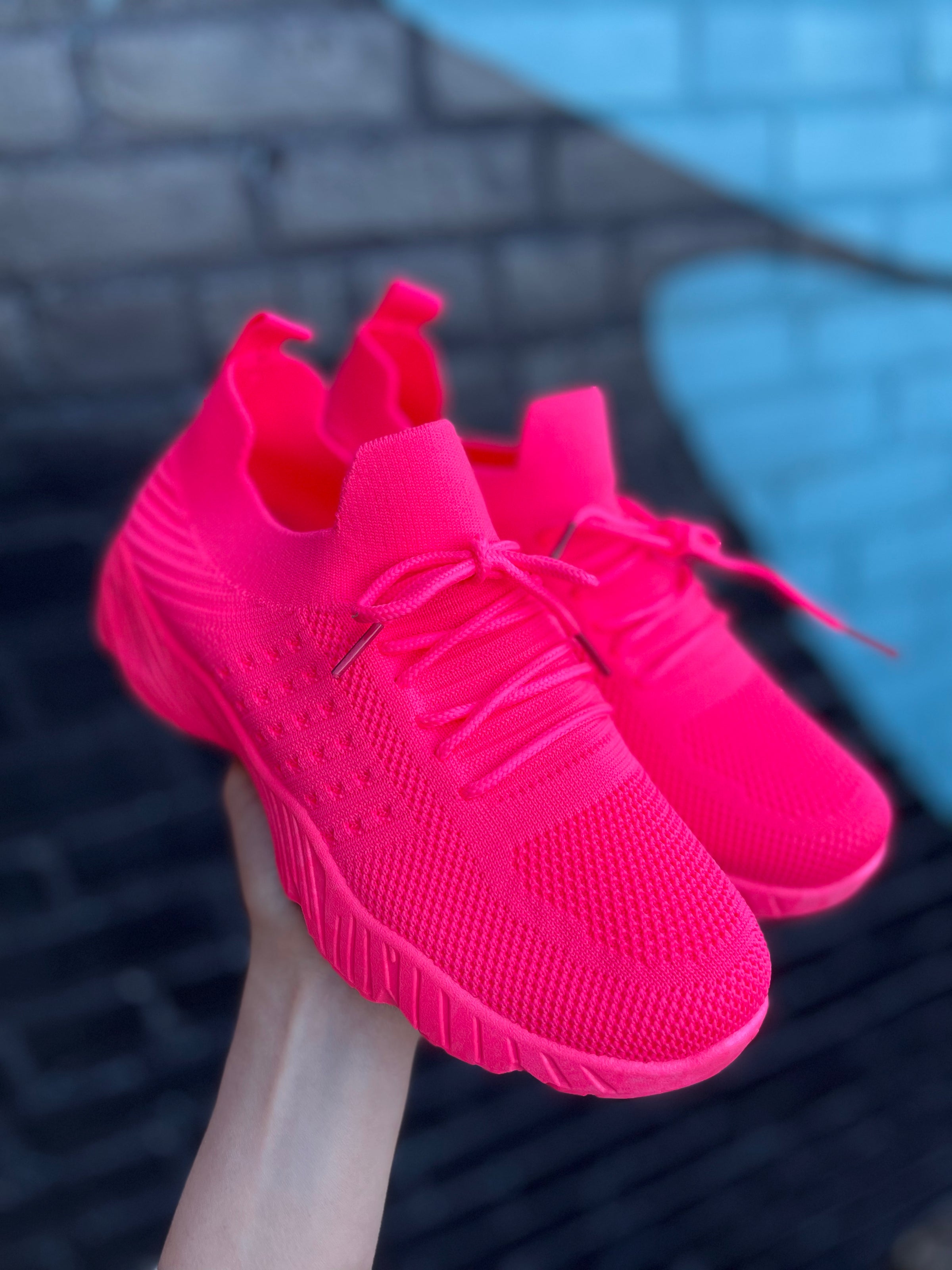 Neon pink sneaker discount