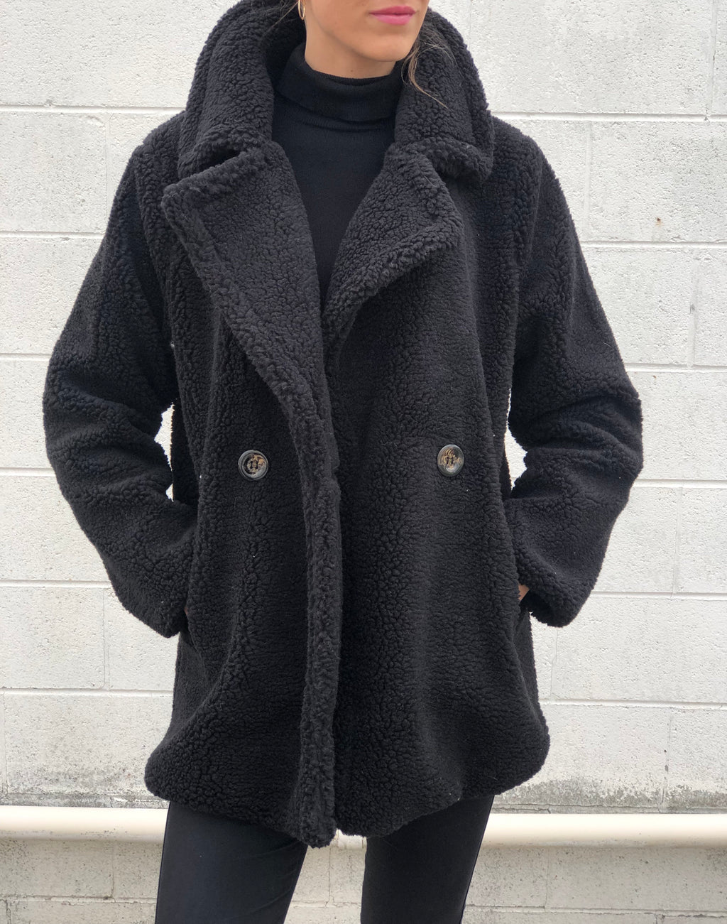 Short Faux Shearling Jacket Black