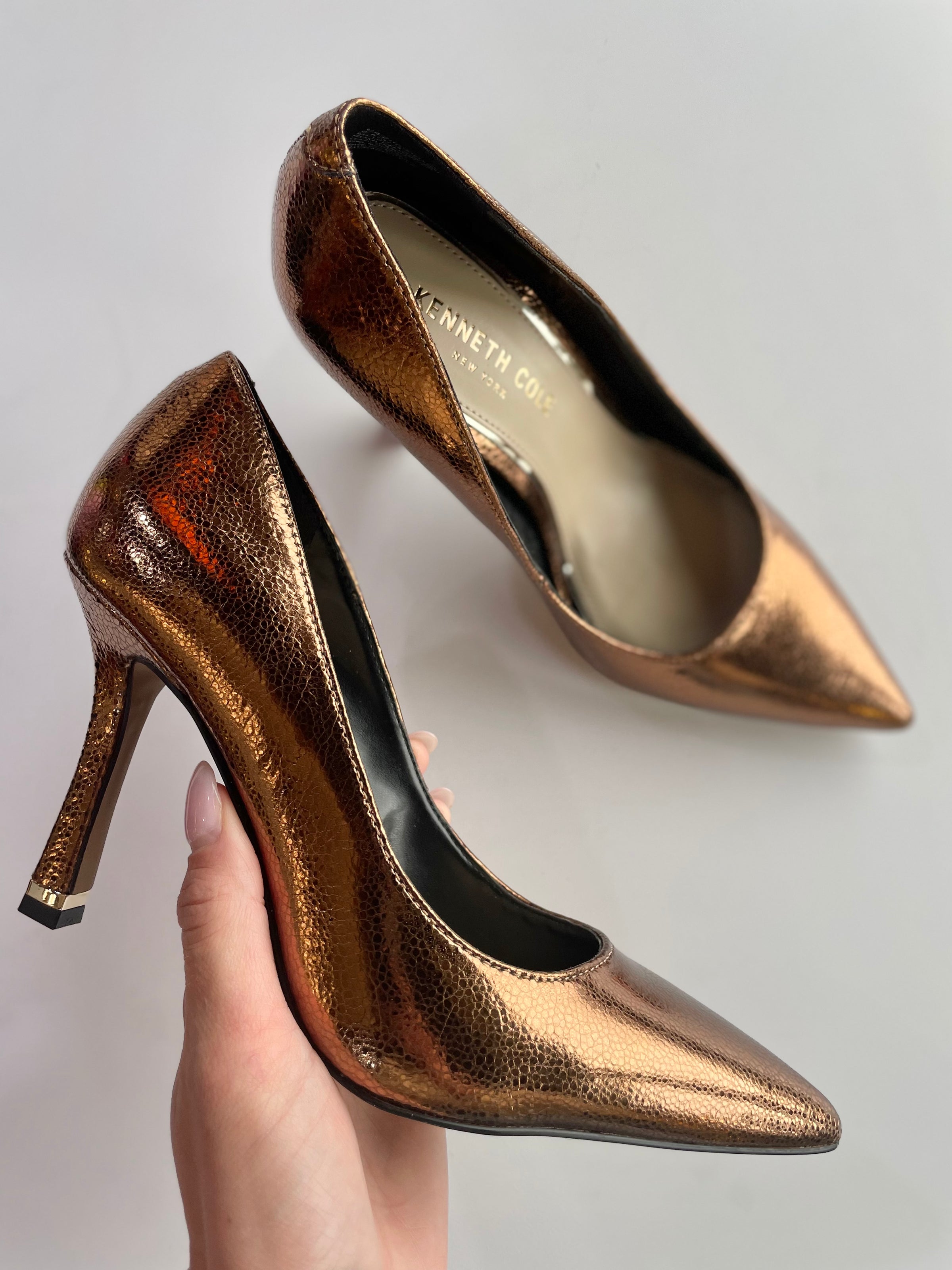 Kenneth cole eryn pump on sale